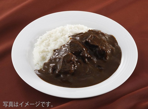 焦し玉ねぎと黒胡椒のブラックビーフカレー180g