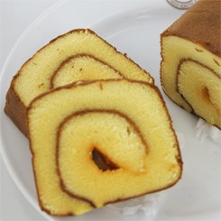 手作りロールケーキ